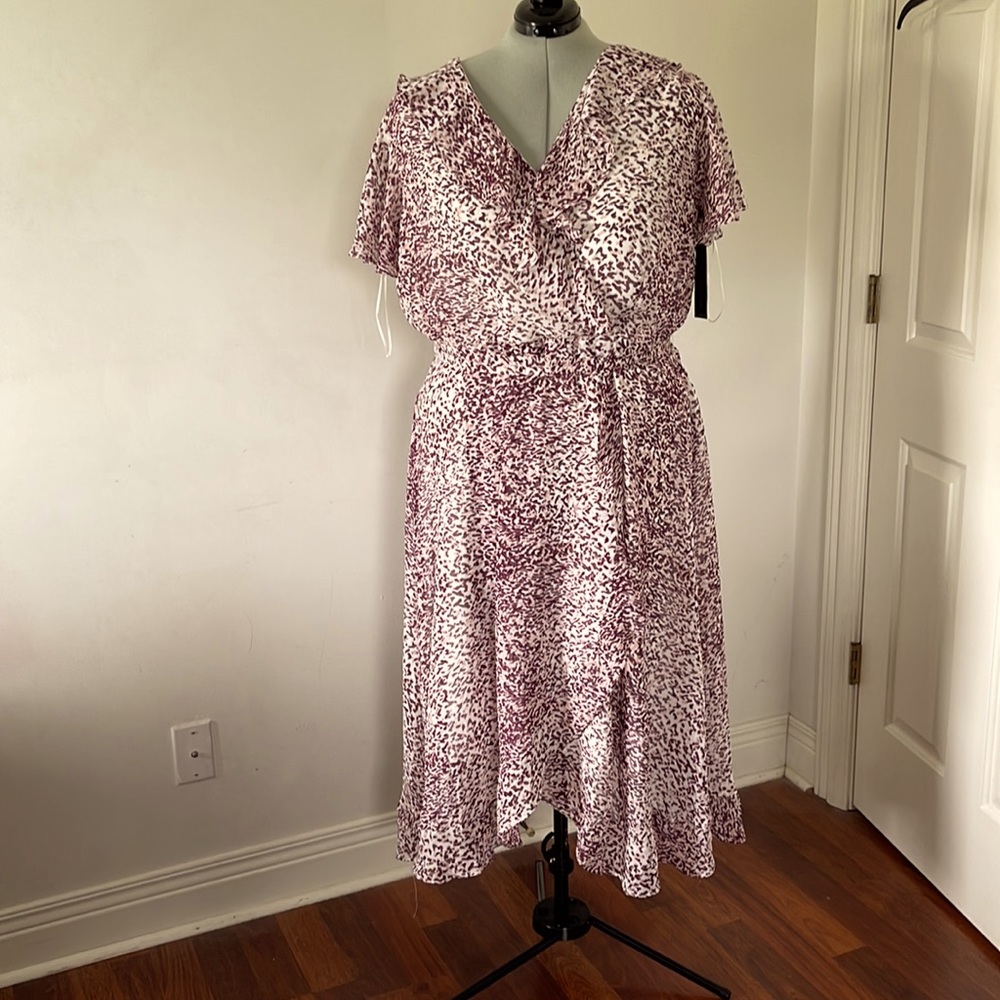 LANE BRYANT NWT Size 26 Purple/Pink Maxi Tiered Faux Wrap Dress, Flutter Sleeves